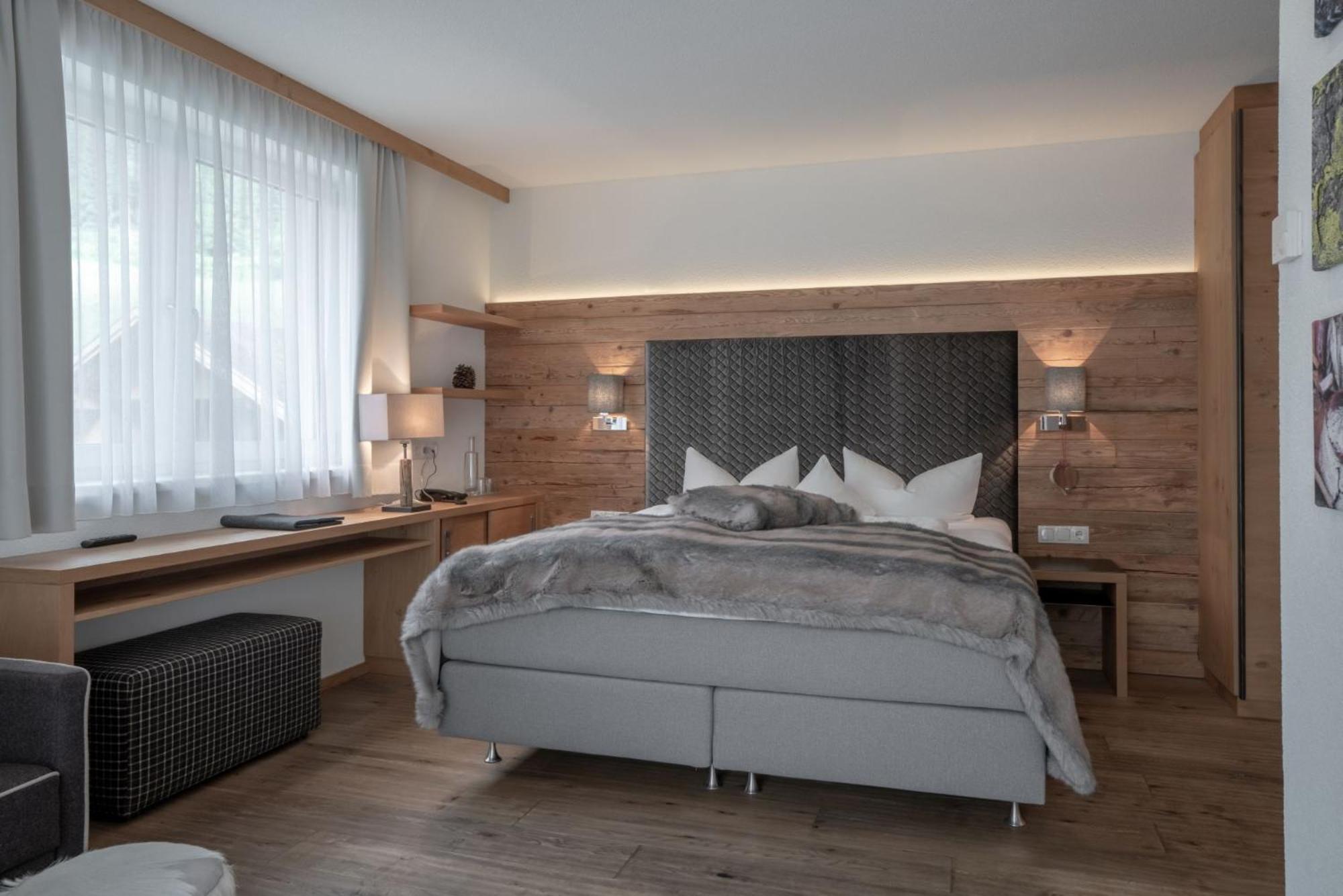 Post Hotel Paznaun See Ngoại thất bức ảnh