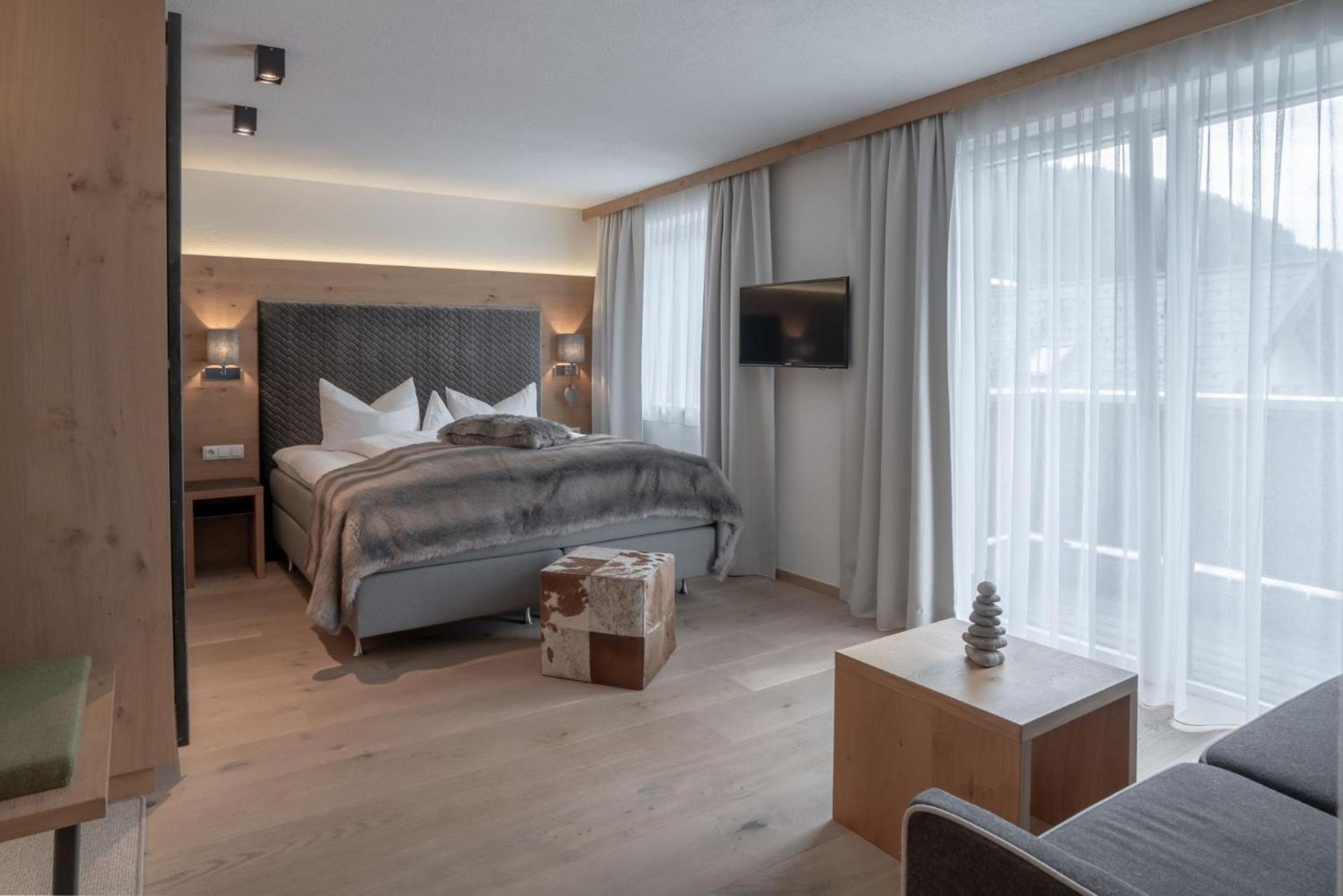 Post Hotel Paznaun See Ngoại thất bức ảnh