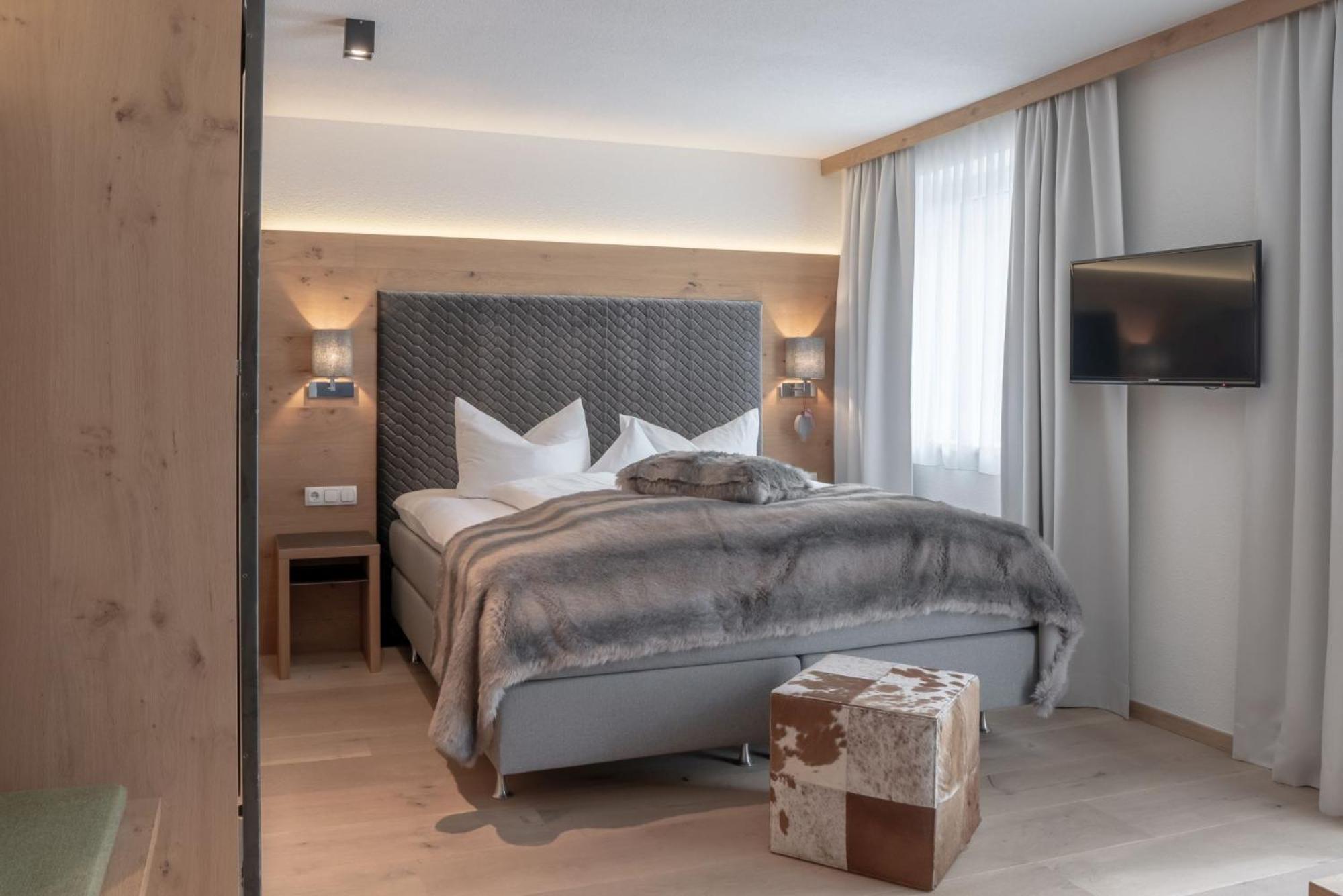 Post Hotel Paznaun See Ngoại thất bức ảnh